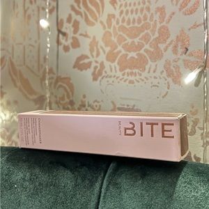 BITE BEAUTY Changemaker Supercharged Micellar Foundation Shade Deep D155